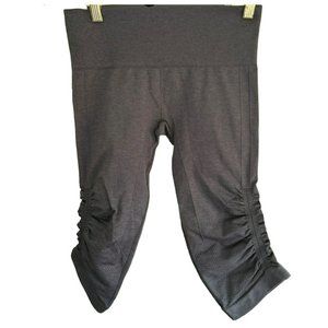 Lululemon Women's Black Cropped Leggings Size 6 Running Yoga Pants